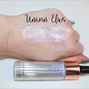 Revolution Liquid Highlighter - Unicorn Wlixer